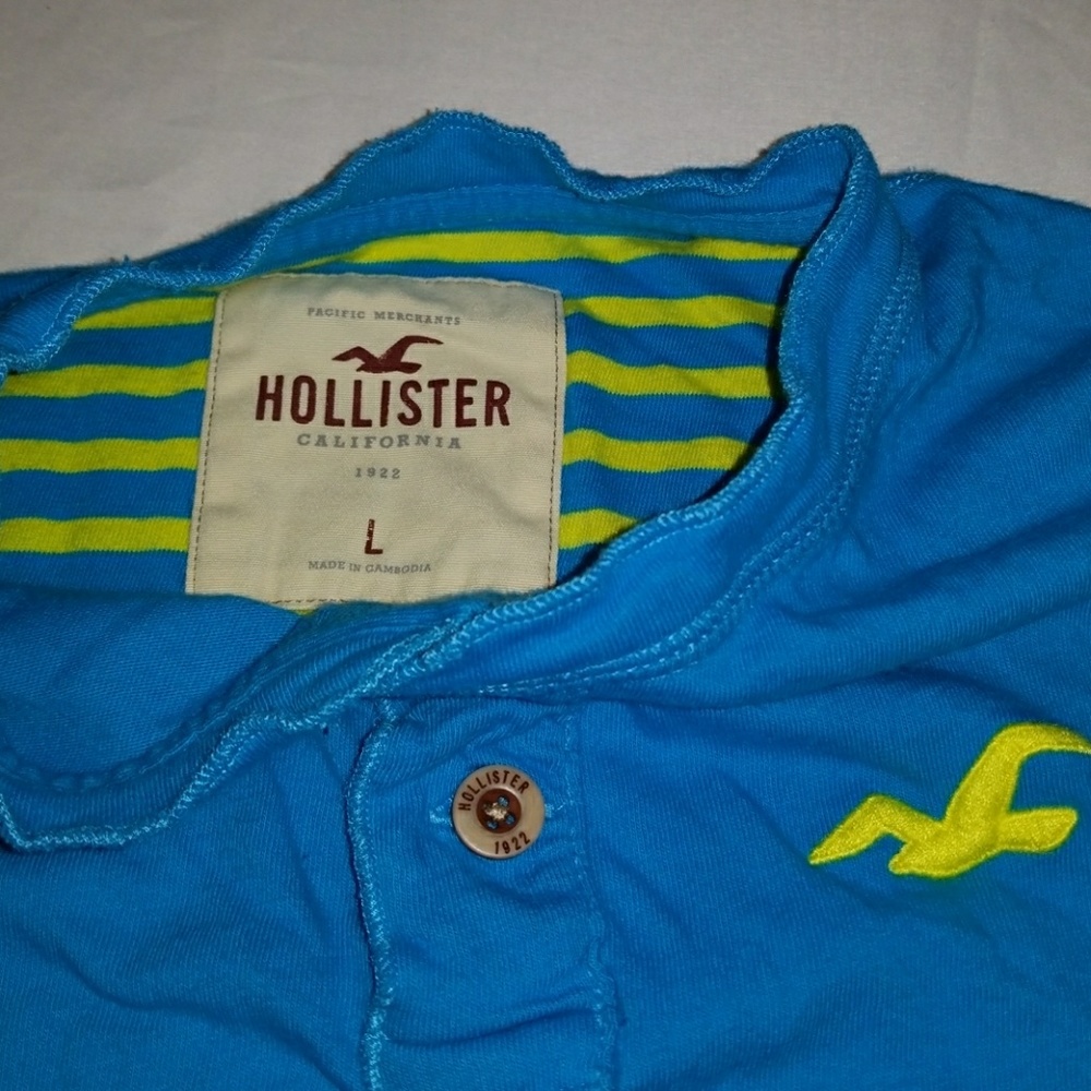 Hollister large